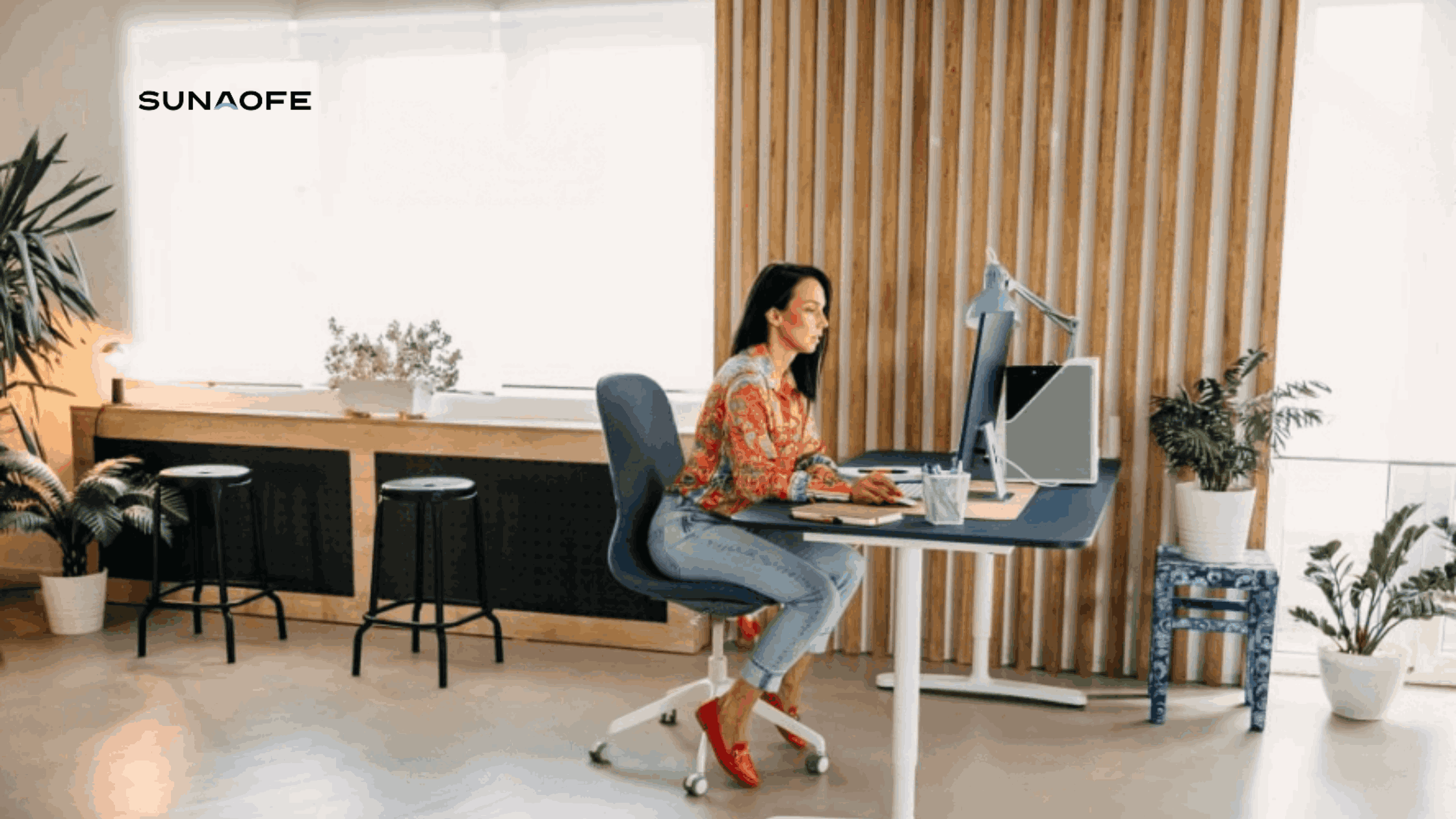 Five Ways to Personalize Your Sit-Stand Workstation to Fit Your Taste - Sunaofe