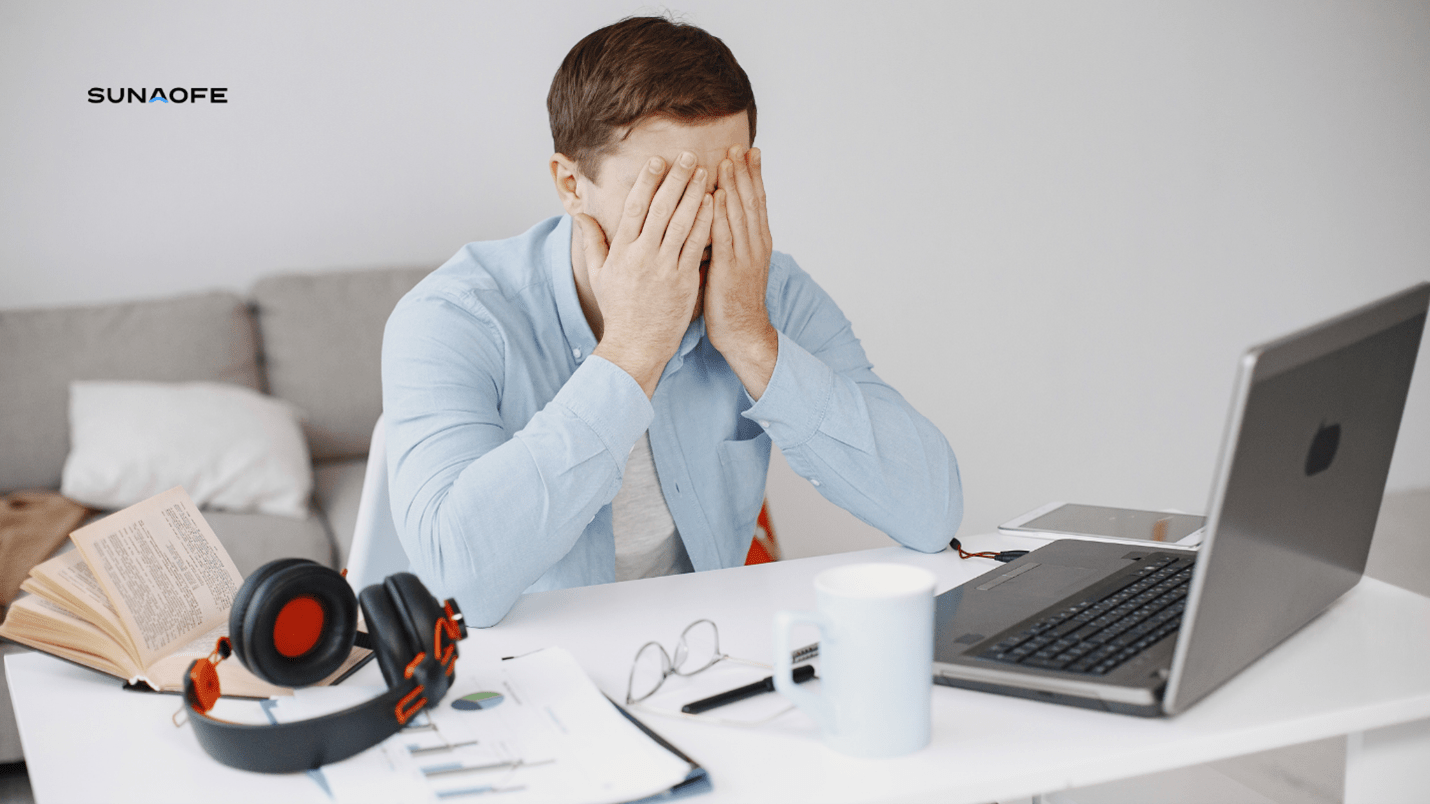 From Cluttered to Organized Harness the Efficiency of Compact Desks in Your Work Environment - Sunaofe