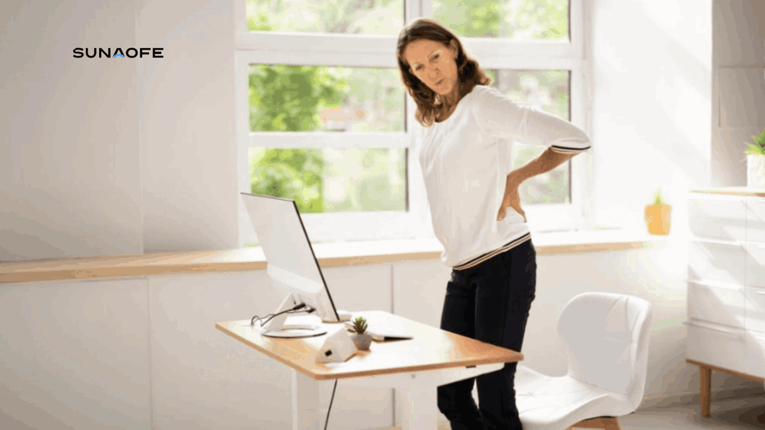 Standing desks for office workers who spend a lot of time sitting - Sunaofe