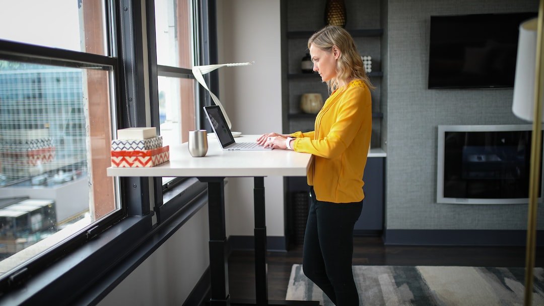 The Best 5 Ways To Move More While Working From Home - Sunaofe