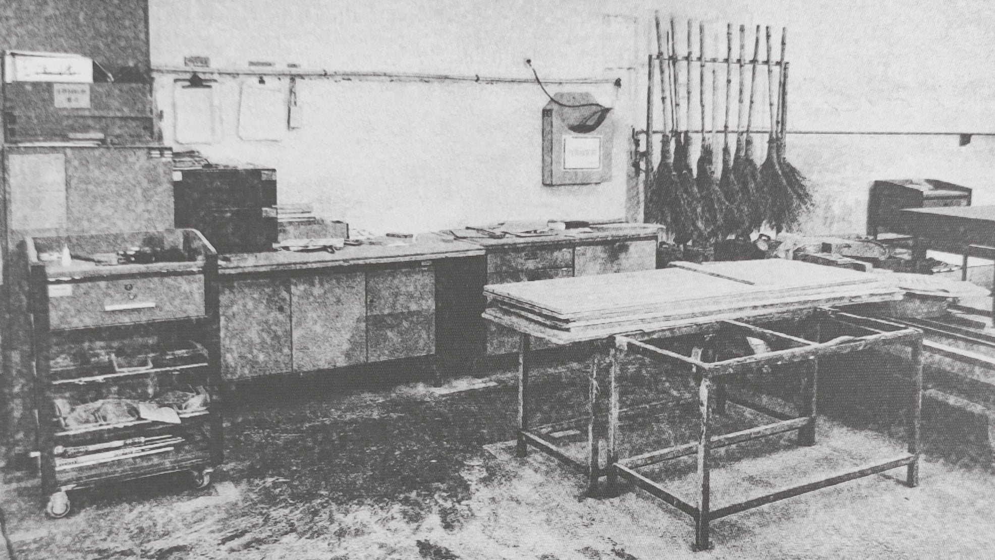 A vintage workshop scene with furniture, showcasing Sunaofe's commitment to quality and craftsmanship.