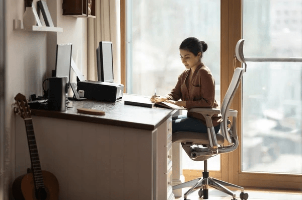 Ergonomic Movement Chairs: Know How About Keeping Your Back Healthy! - Sunaofe